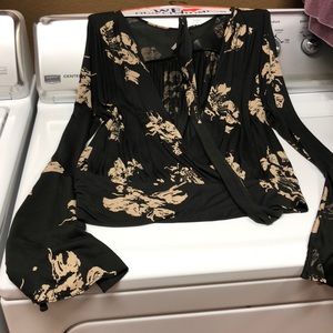 Free People M wrap shirt, bell sleeves